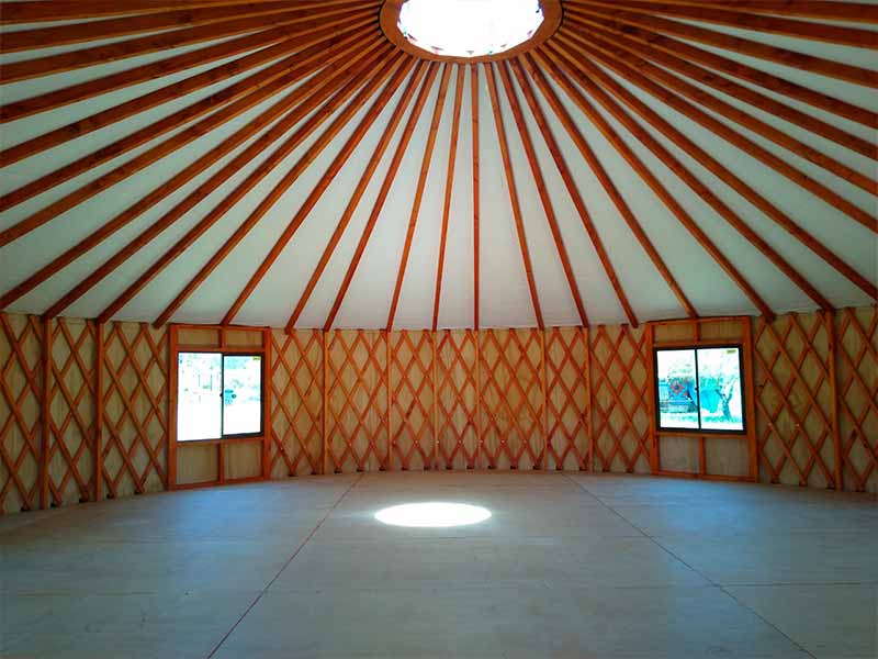 Yurtas La Bella Ecoaldea